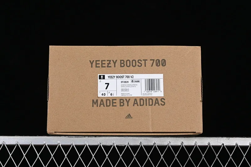All Categories Ad Yeezy Coconut Series G Version Ad Yeezy Boost 700 V2 "Static" EF2829 Kanye Coconut 700 3M Reflective Running Shoes